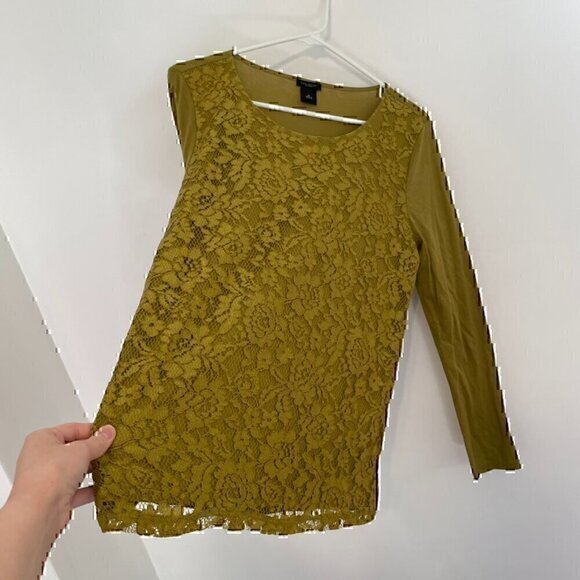 ANN TAYLOR Factory Split Pea Green Floral Lace Overlay Front Long Sleeve Tee Top - Picture 6 of 10